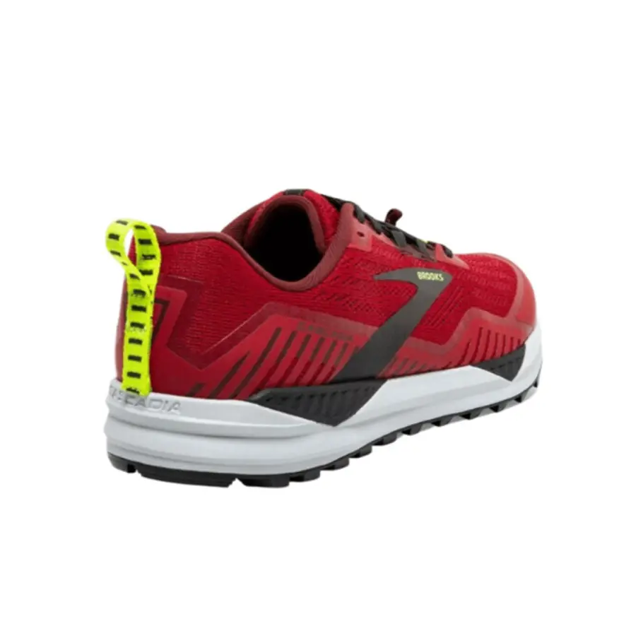 BROOKS Cascadia 15 M