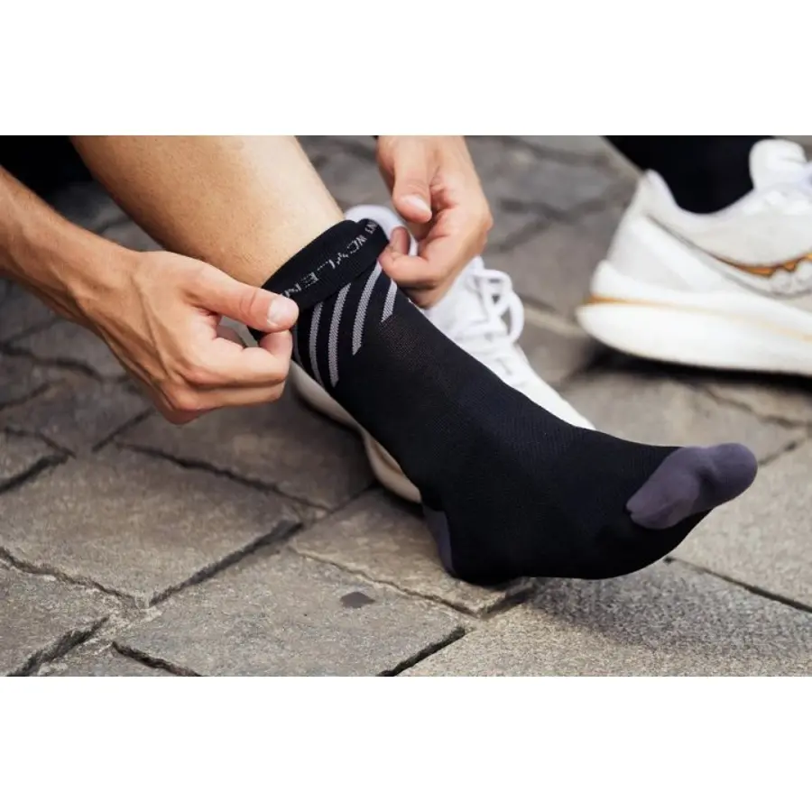 INCYLENCE Running Disrupts socks