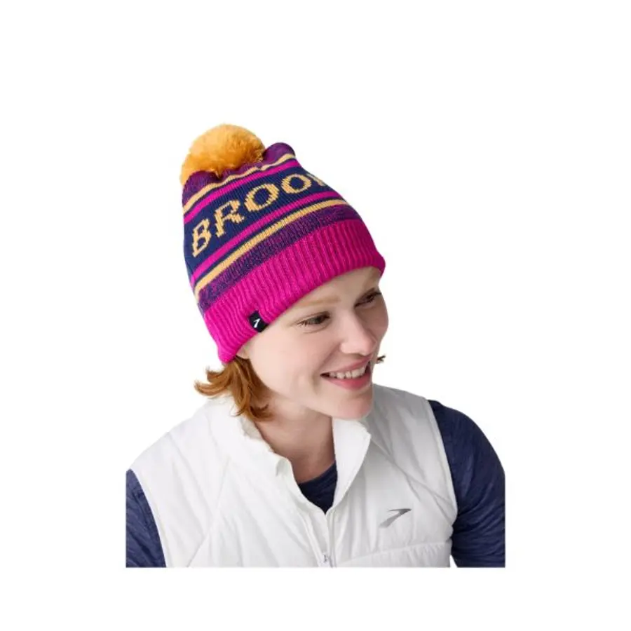 BROOKS Pom Beanie