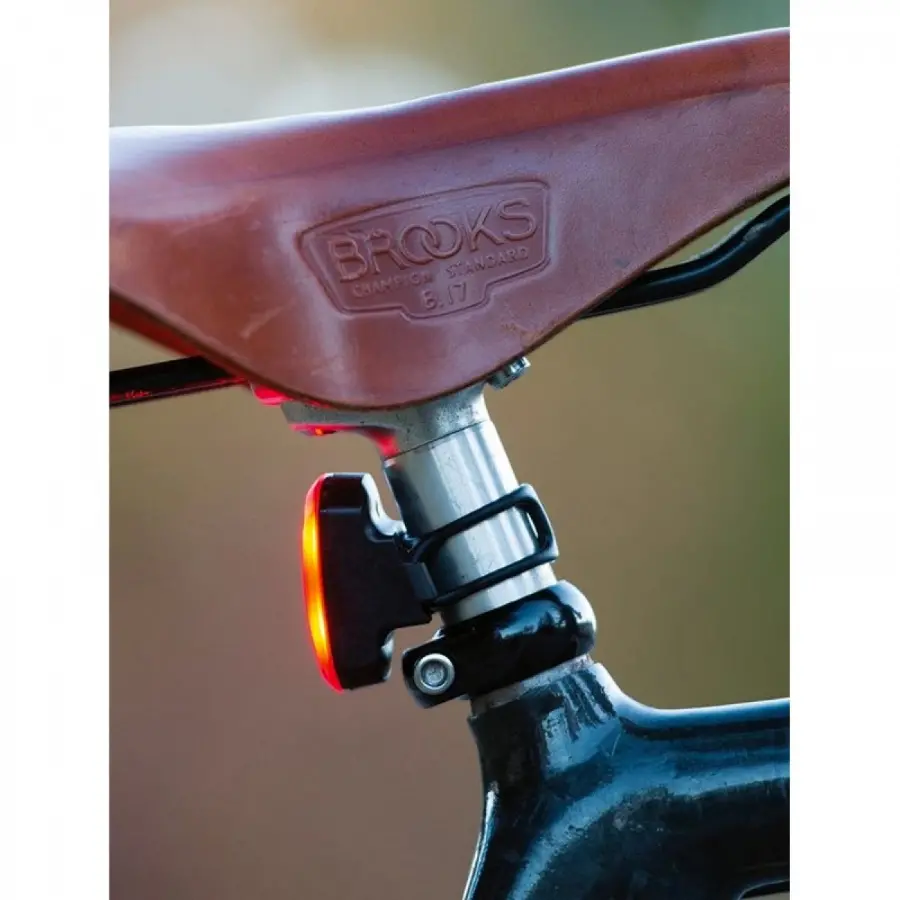 BLACKBURN Dayblazer 1100 přední světlo
