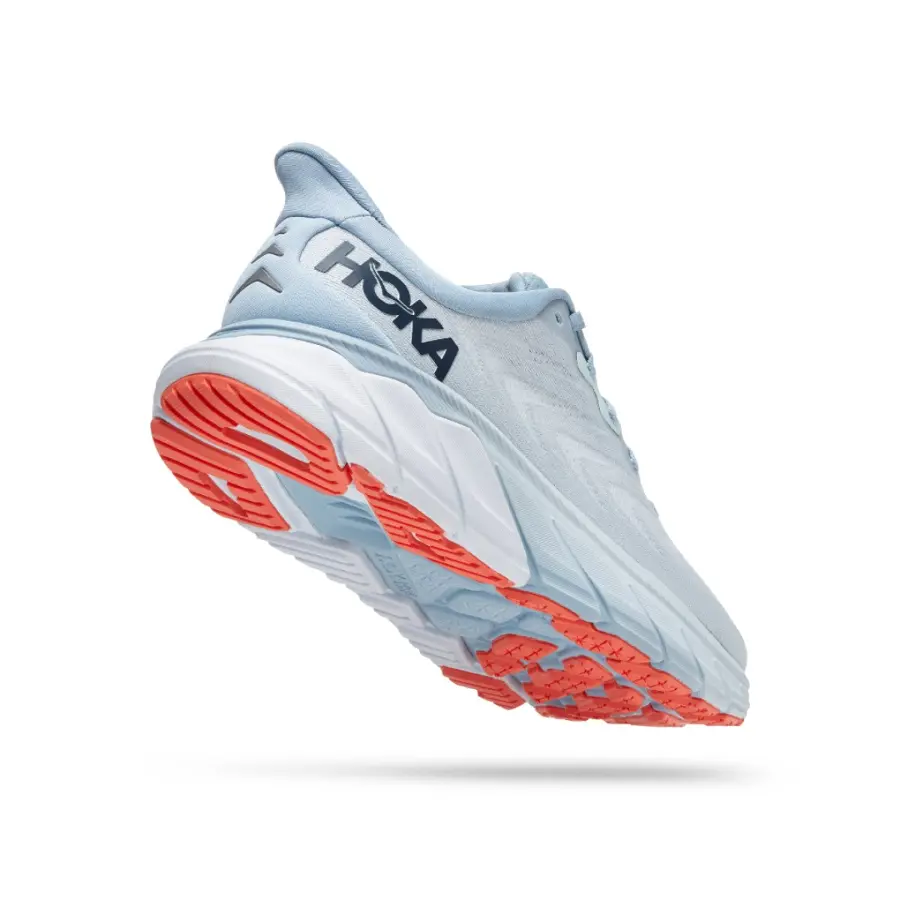 HOKA Arahi 6 