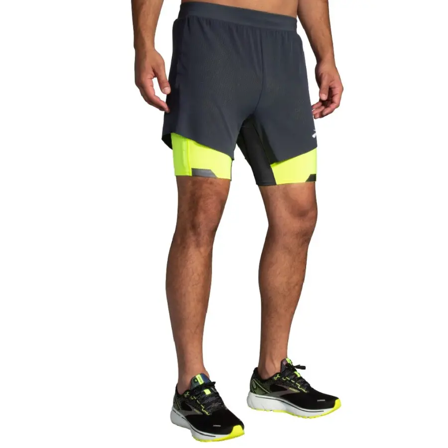 BROOKS Run Visible 5" 2-in-1 Short M