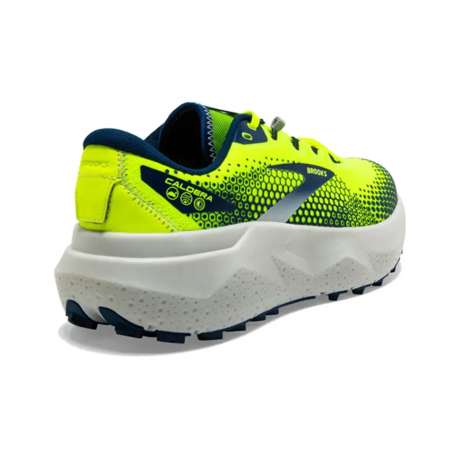 BROOKS Caldera 6 M