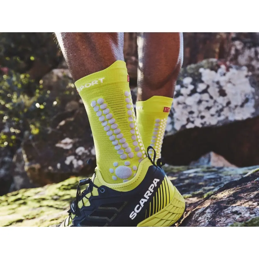 COMPRESSPORT Pro Racing socks V4.0 trail